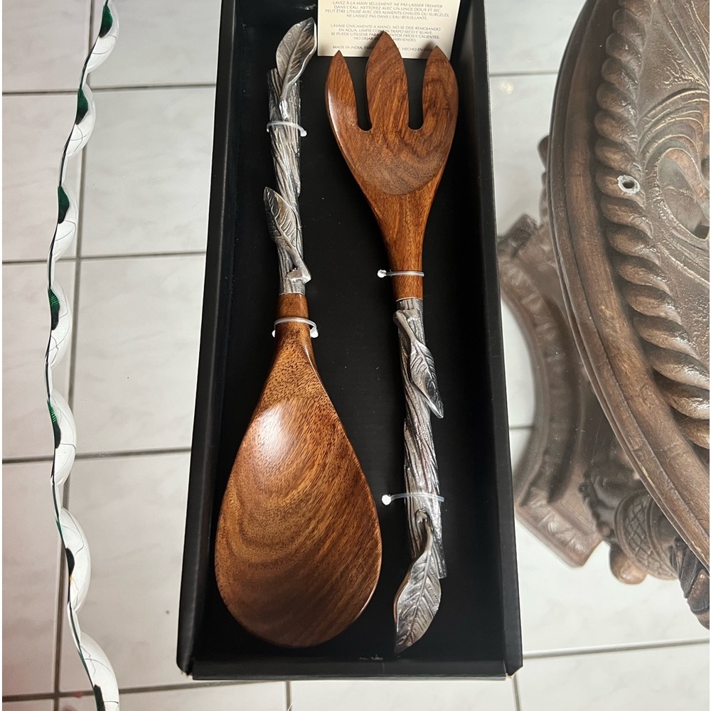 Cypress salad server